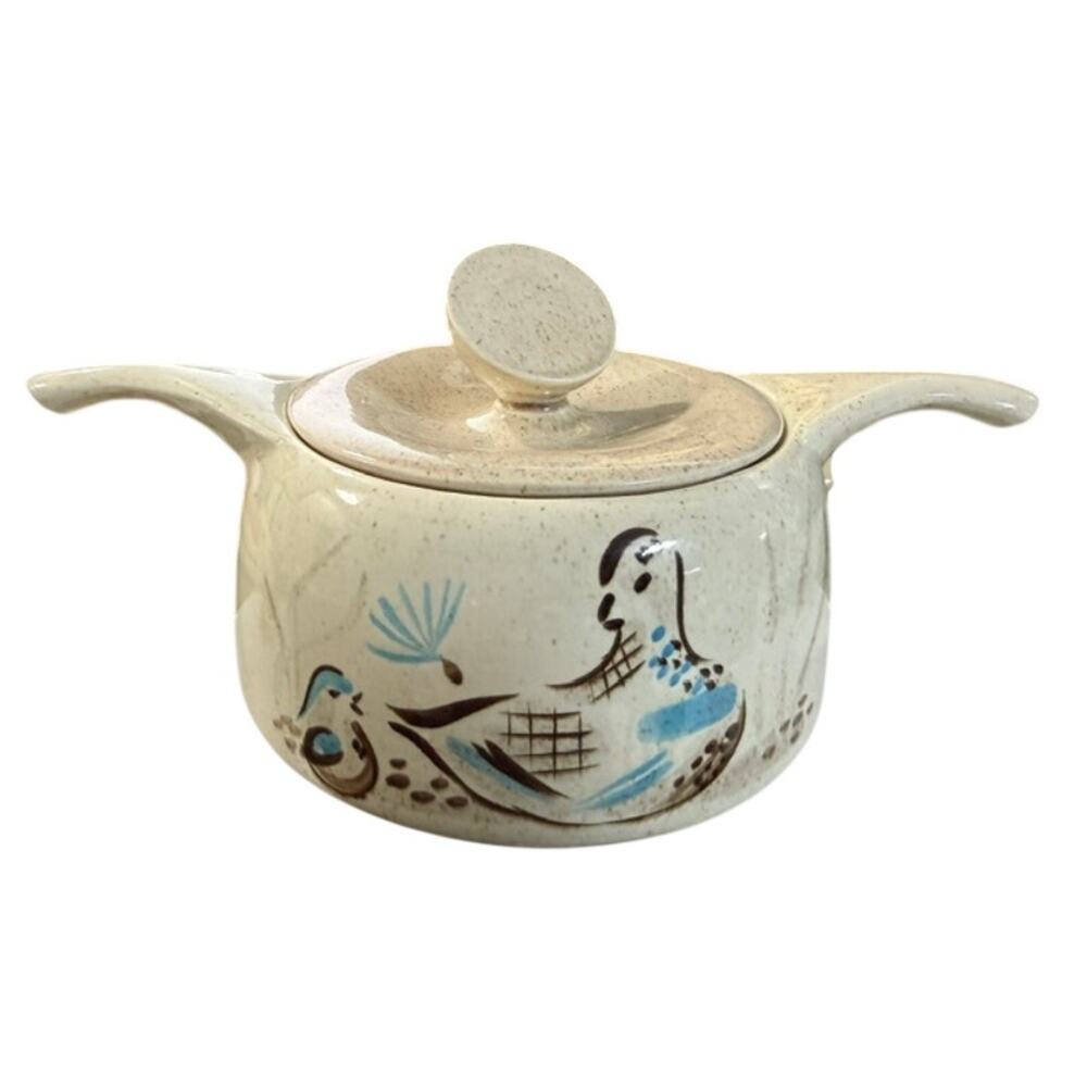 RED WING Pottery Bob White Quail Handled Casserole Dish With LID 2 QT